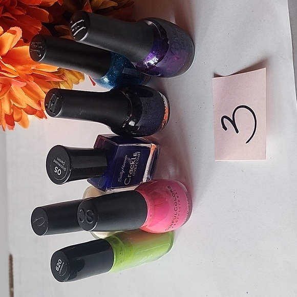 Set of 7, Mixed Nail Polish. - Picture 13 of 13